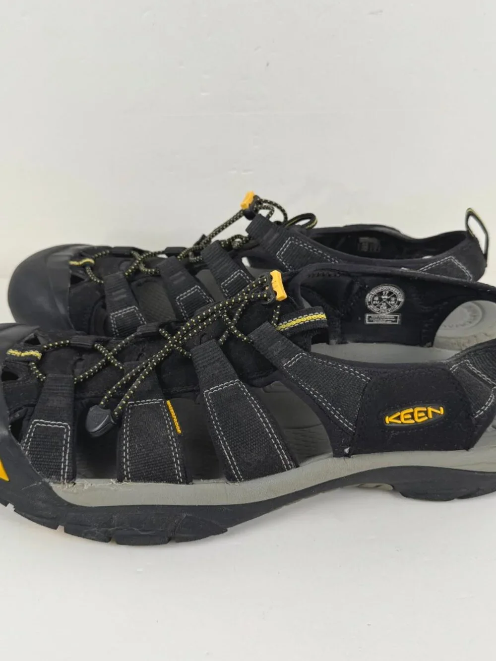 Keen Newport H2 Water Shoes Sandals Mens Size 17 Black Outdoor SA-66